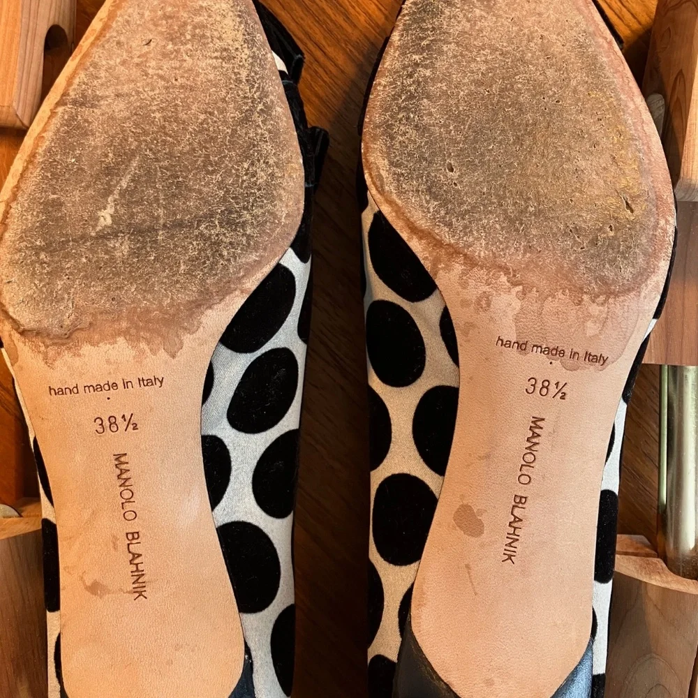 Manolo Blahnik Gorina Velvet Polka-Dot Pumps - Picture 3 of 8